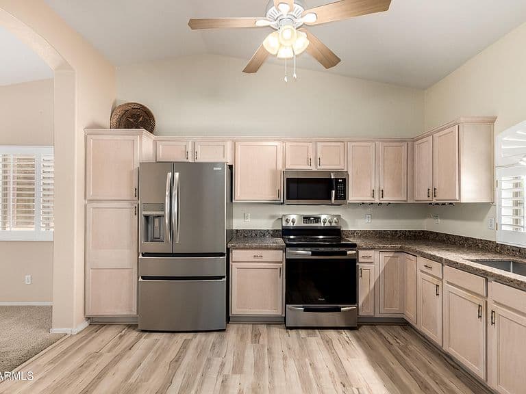 2101 S MERIDIAN Road #301 photo 4