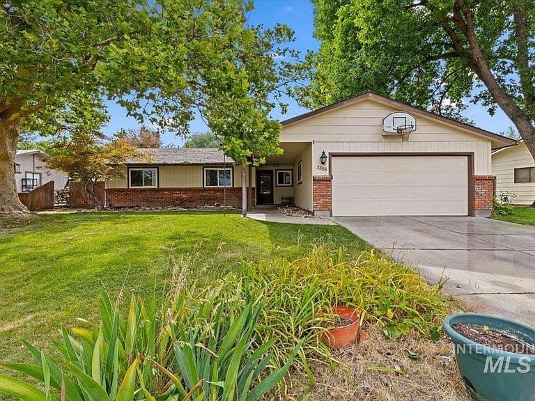 3388 N Buckboard Way photo 3