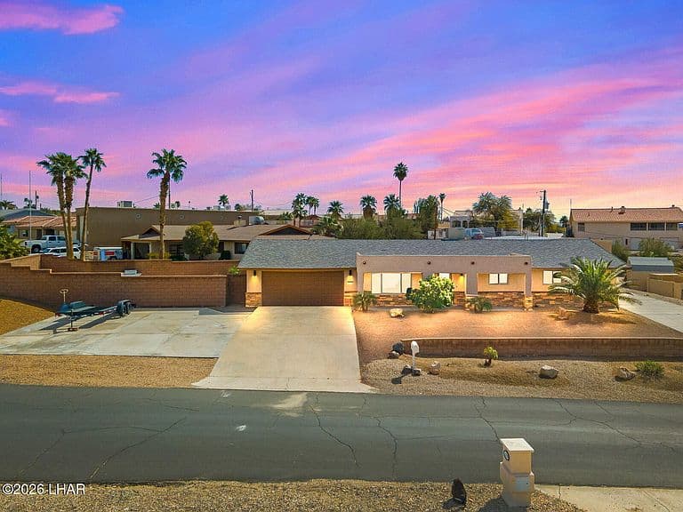 2714 Stingray Ln photo 3