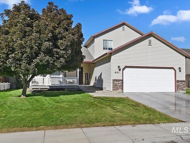 401 S Saddlerock Ave photo 3