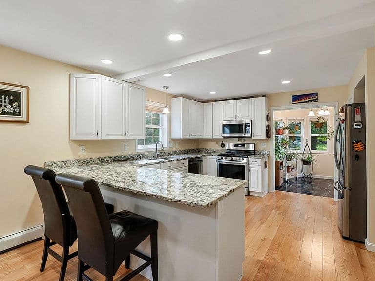 4 Baker Lane photo 5