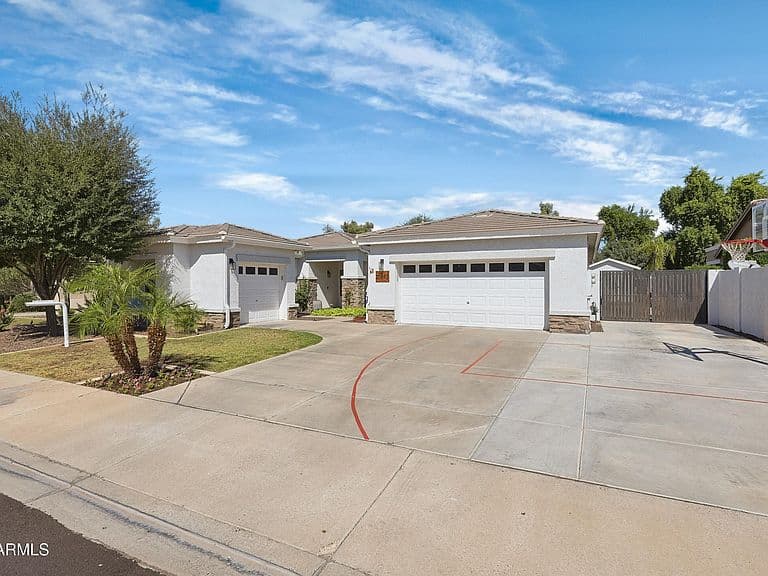 20842 E SADDLE Way photo 4