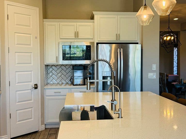 7365 S MARIN Drive photo 5
