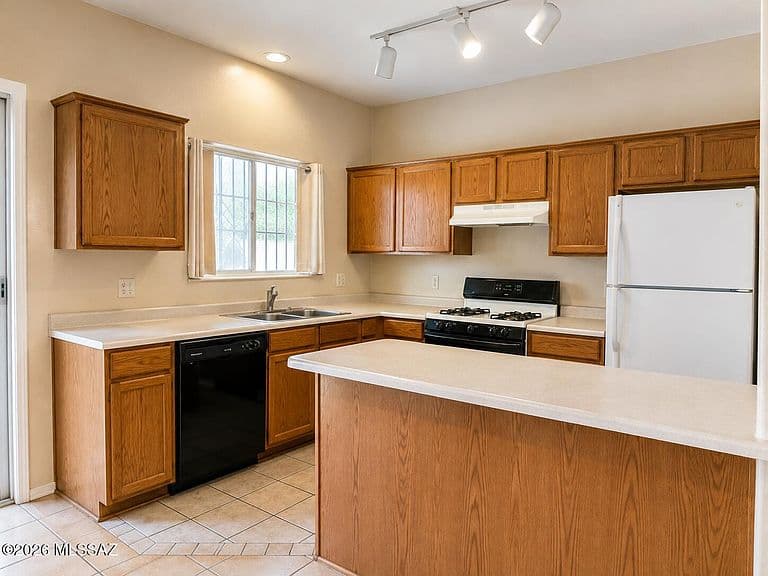 1812 W Waterleaf Dr photo 4