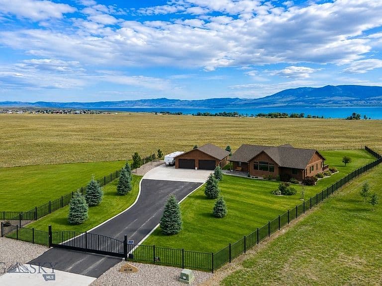 10 Mountainair Dr photo 2
