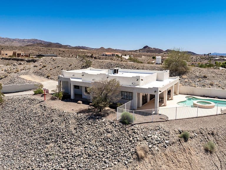 3770 Fortune Dr photo 1
