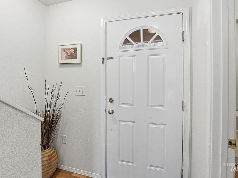 35 Sunrise Dr photo 4