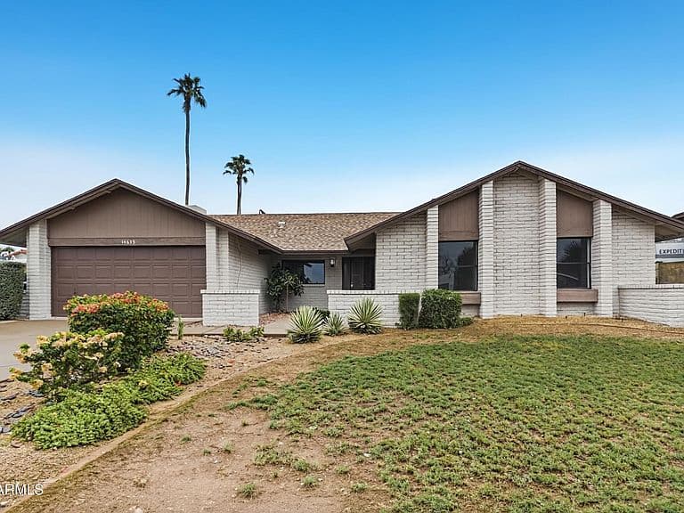14635 N 48TH Place photo 1