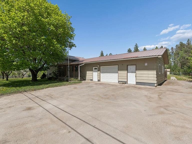 115 Spring Creek Dr photo 3