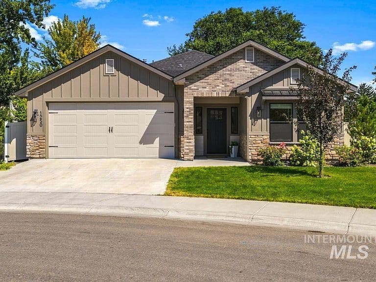 1250 N Parkshire Way photo 1