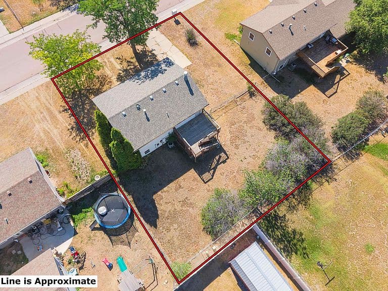 1715 Ennen Dr photo 2