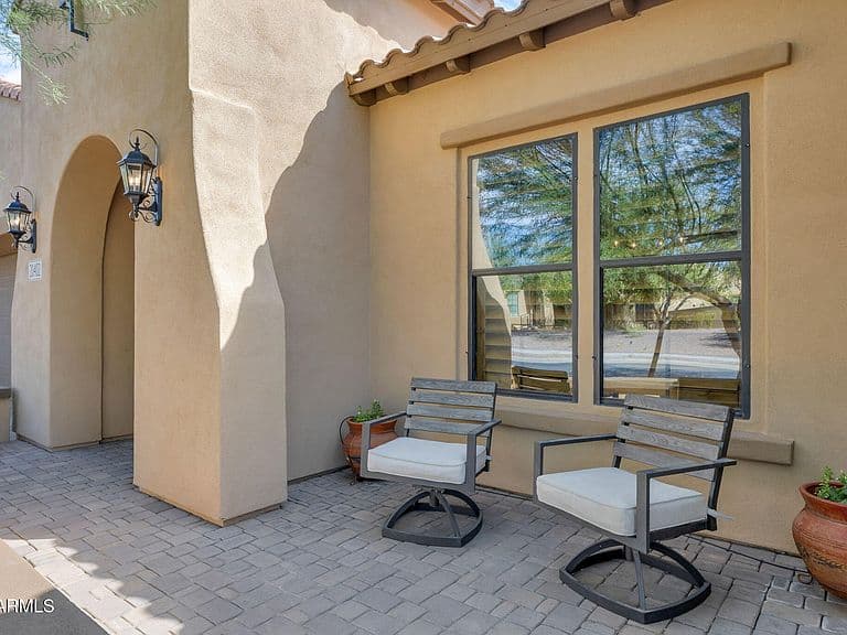 20402 W CANYON Drive photo 4