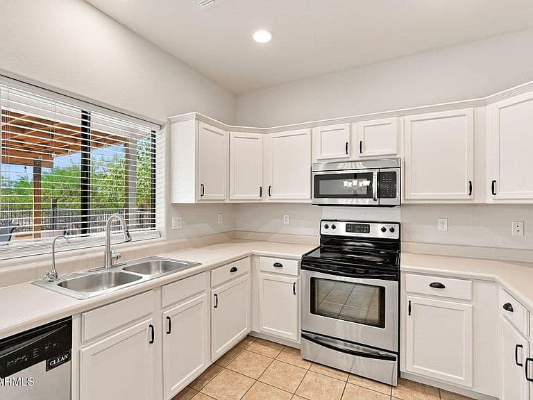 23043 E SUNNY Lane photo 4