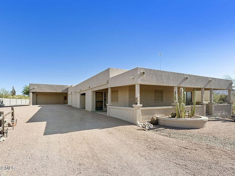 10646 E JENSEN Street photo 3