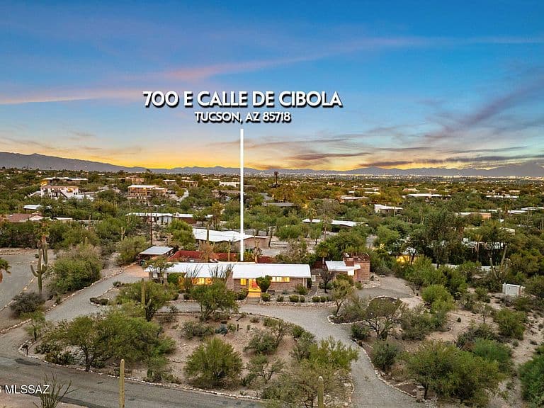 700 E Calle De Cibola photo 3