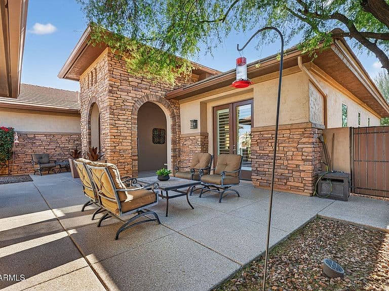 16763 W HOLLY Street photo 4