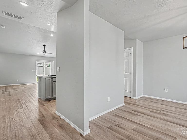 2233 W Trout Lily St photo 5