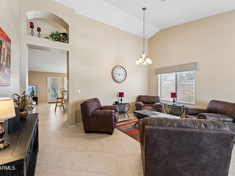 43249 W ASKEW Drive photo 4