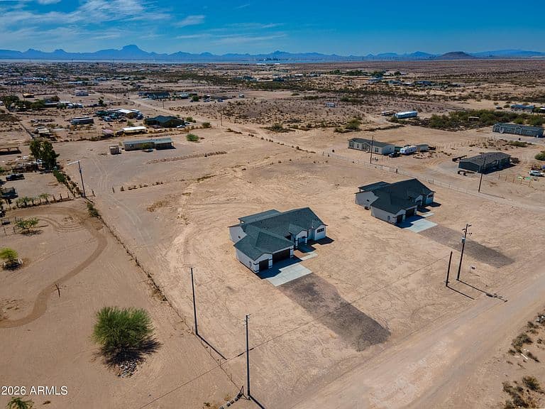 34913 W Baseline Road photo 1