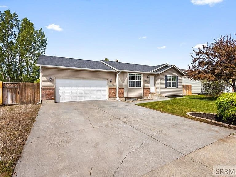 4439 E Ladino Dr photo 2