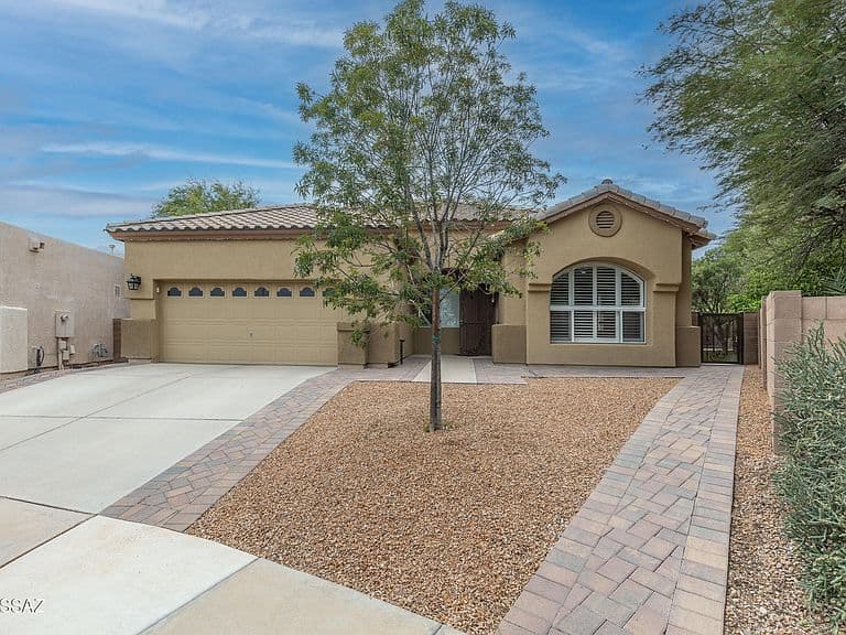 2941 W Desert Glory Dr photo 1