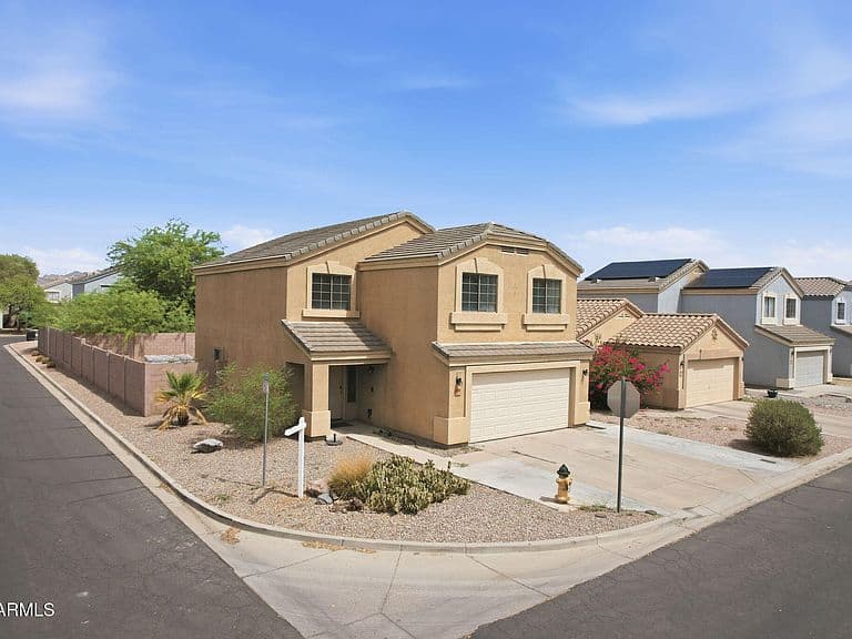 10826 E AZALEA Avenue photo 1