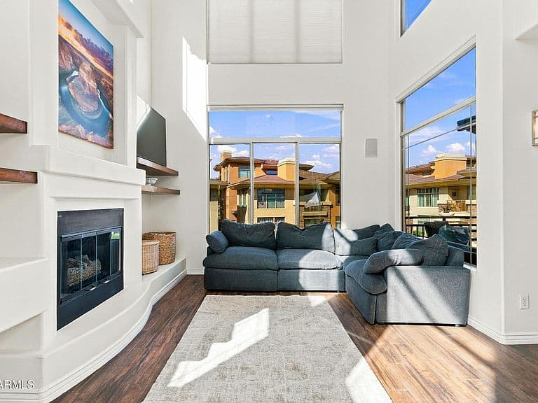 14450 N THOMPSON PEAK Parkway #220 photo 1