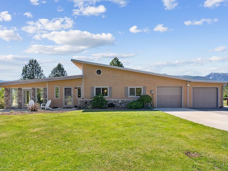 4079 Stevensville River Rd photo 4