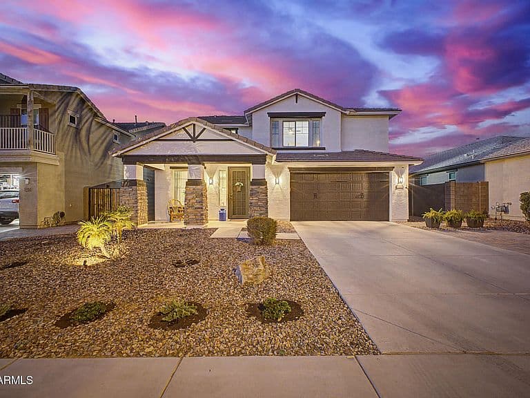 1938 E HAZELTINE Way photo 1