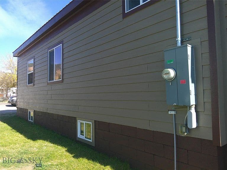 219 Rumsey St photo 3