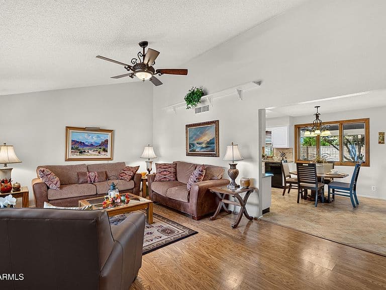 8040 E MESETO Avenue photo 4