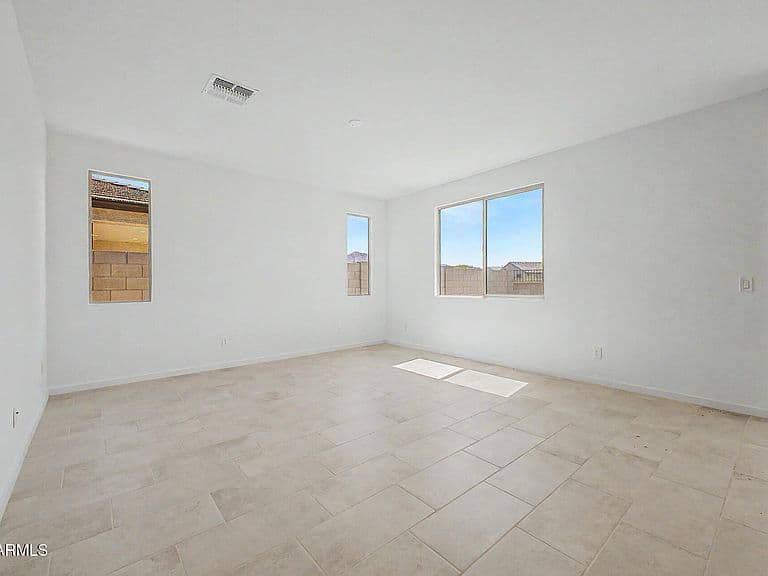 20668 N 225TH Drive photo 5