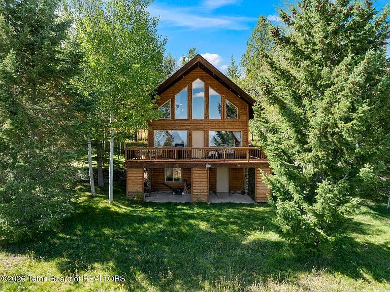 3234 Bainbridge Dr photo 3