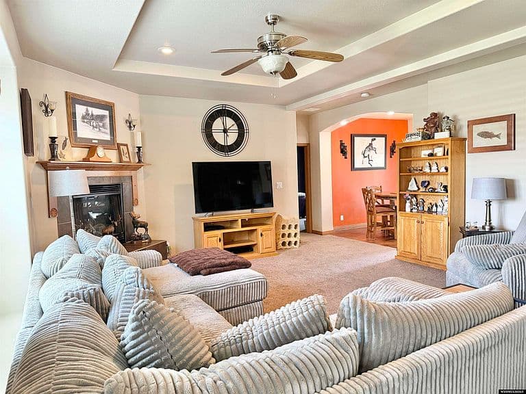 201 Beryl St photo 5