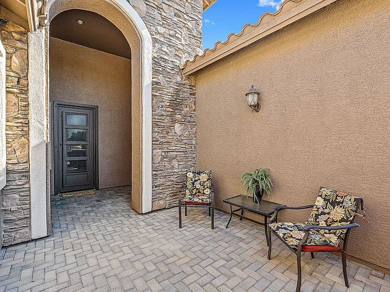 3380 S Roger Ct photo 4
