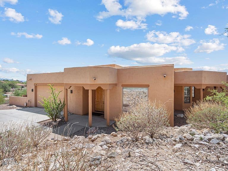 7401 N Avenida De Lisa photo 3