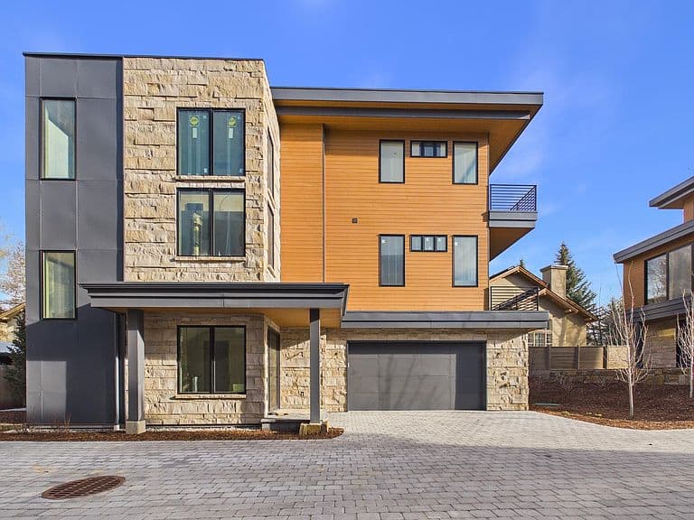 220 Bird Dr #A photo 1