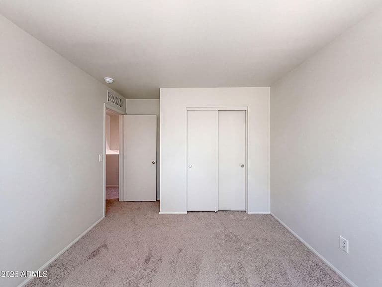 23669 W PARKWAY Drive photo 4