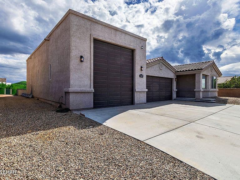 1640 Palomino Ln photo 2