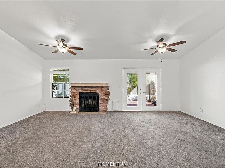 3841 E Snavely Avenue photo 5