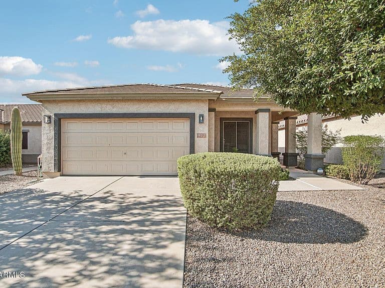 522 E GOLDMINE Lane photo 1