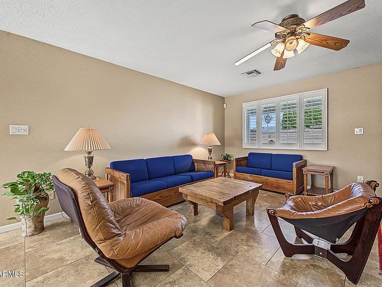 2647 E CANNON Drive photo 5
