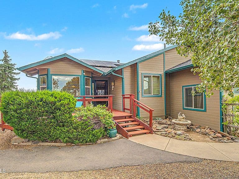 11005 Henry Drive photo 2