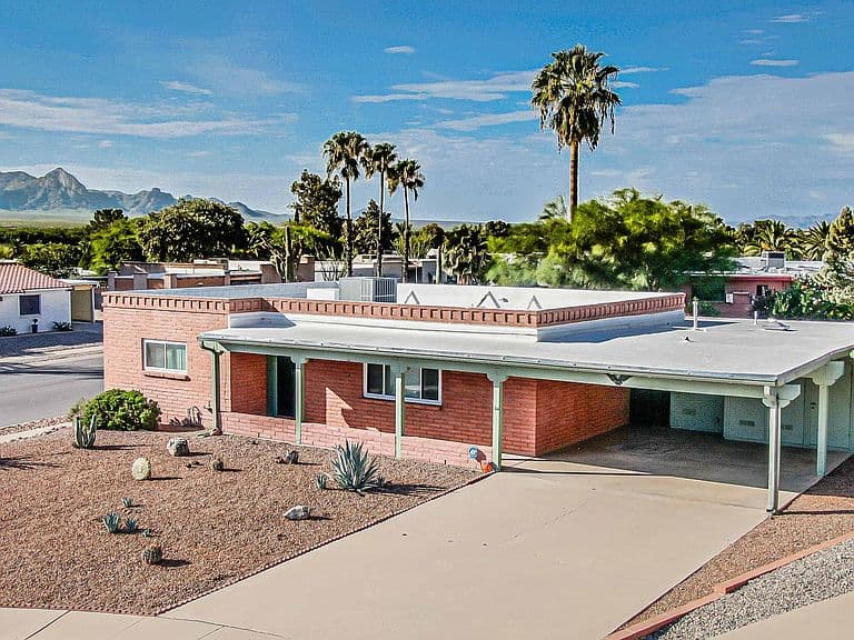 1530 S San Ray photo 3
