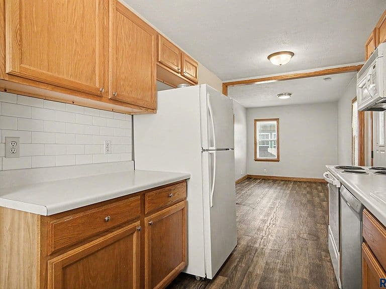 710 N Terrace Pl photo 5