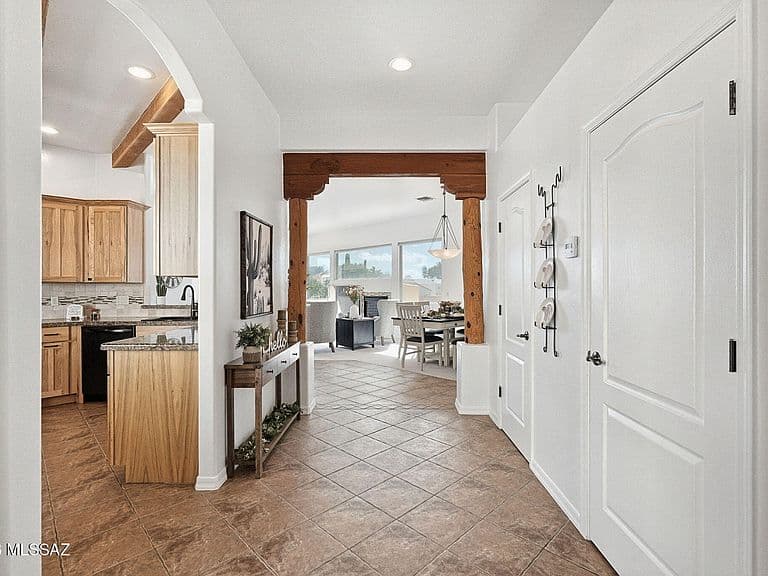 2687 S Ridge Top Dr photo 5