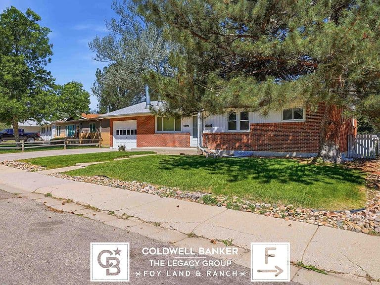 150 Dahlia St photo 3