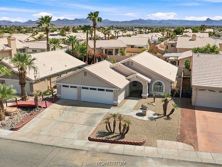 5544 S Club House Dr photo 3