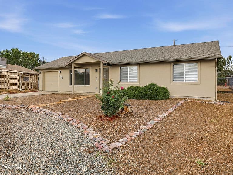 8325 E Lakeshore Dr photo 2