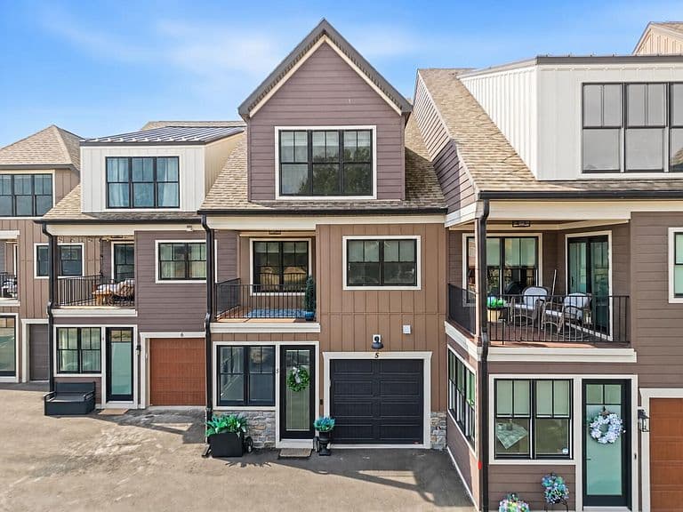 5 Lennox Way photo 1